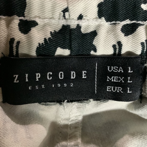 Zipcode Farm animals print Shorts - Picture 8 of 11